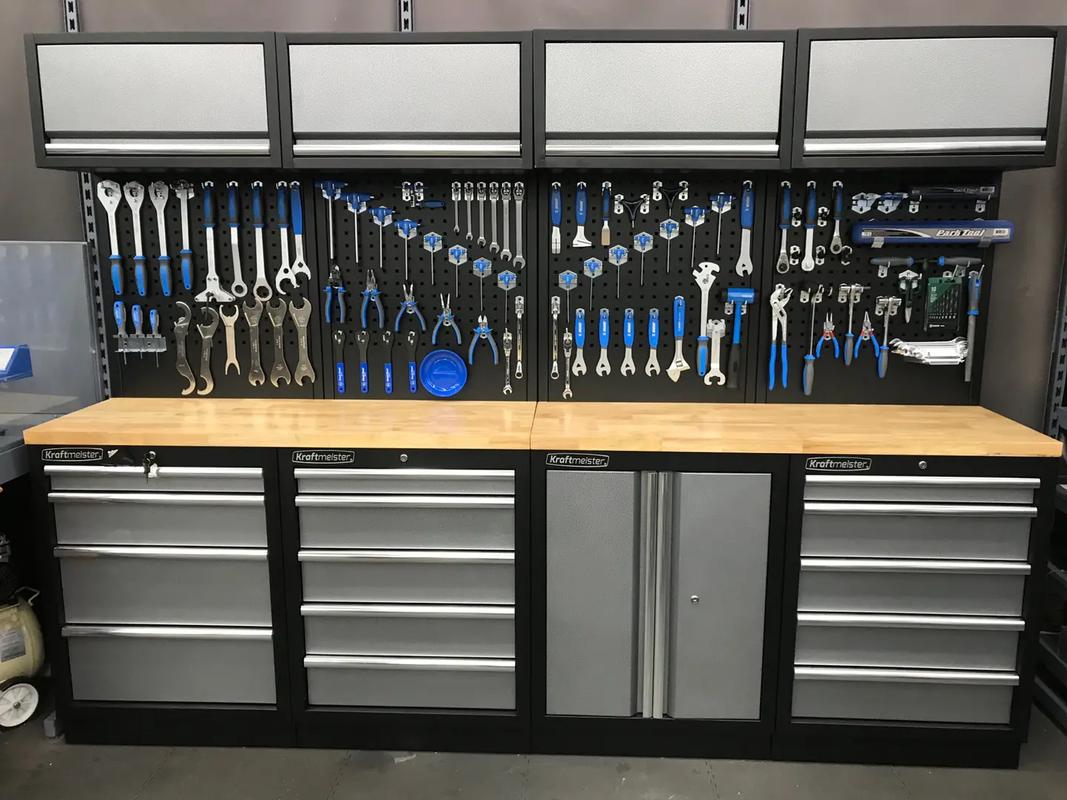 工具柜实拍 网络工作室的高效收纳之道